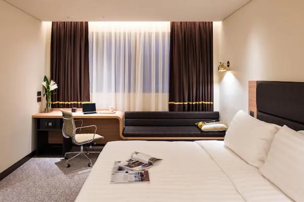 Camlux Hotel
